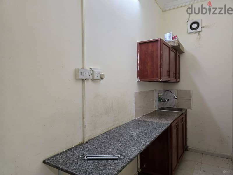 1 BHK - AL THUMAMA , DOHA - Family Villa Apartment 3