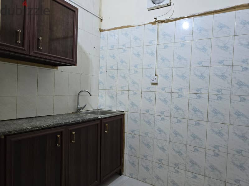 NO COMMISSION * NEW SALATA , DOHA - BIG 1 BHK FOR FAMILY 2