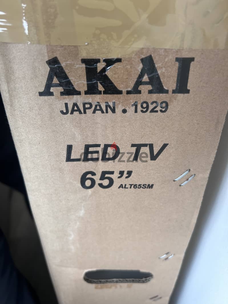 Smart Akai LED TV 65" 2