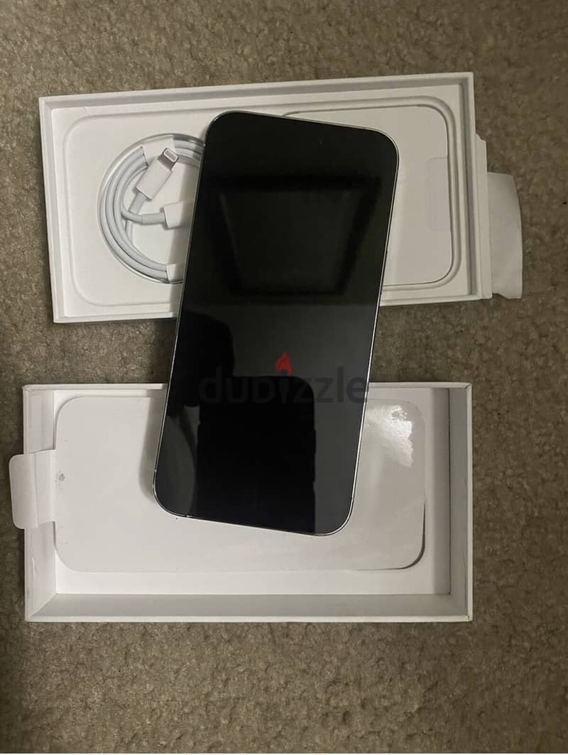 IPHONE 14promax 1TB FREE AIRPODS 1