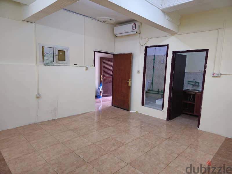 AL SADD , AL NASAR ( Near Doha Clinic Hospital  Family Villa Apartment 1