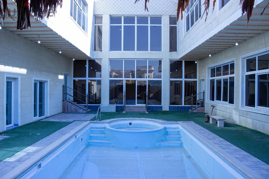 Standalone villa with swimming pool فيلا مستقلة مع مسبح خاص 2