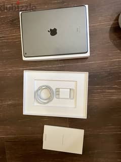 IPad 9th Gen 64GB WIFI/keyboard and case included