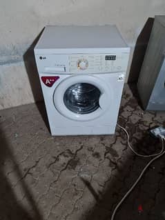 lg 7. kg Washing machine for sale good quality call me. 70697610