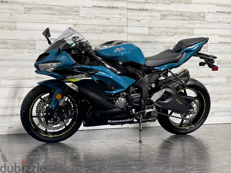 2021 Kawasaki Ninja ZX-6R  (+974 6657 4363) 1