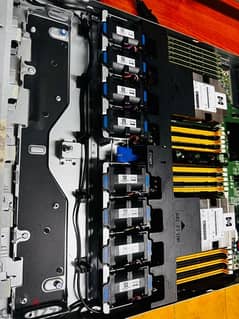 NetApp rack server