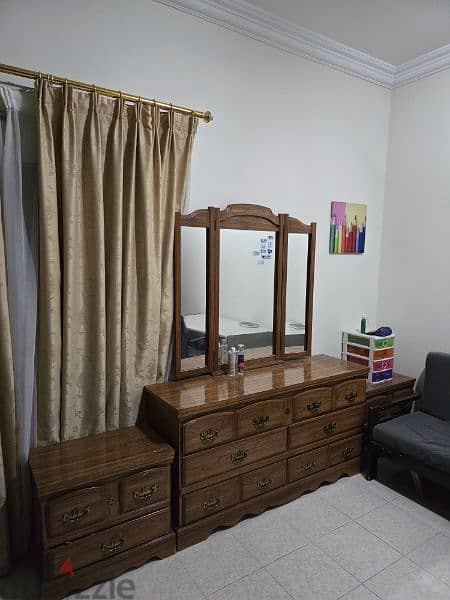 dressing table and cabinets 1