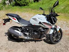 2022 Kawasaki Z400  (+97466574363) 0