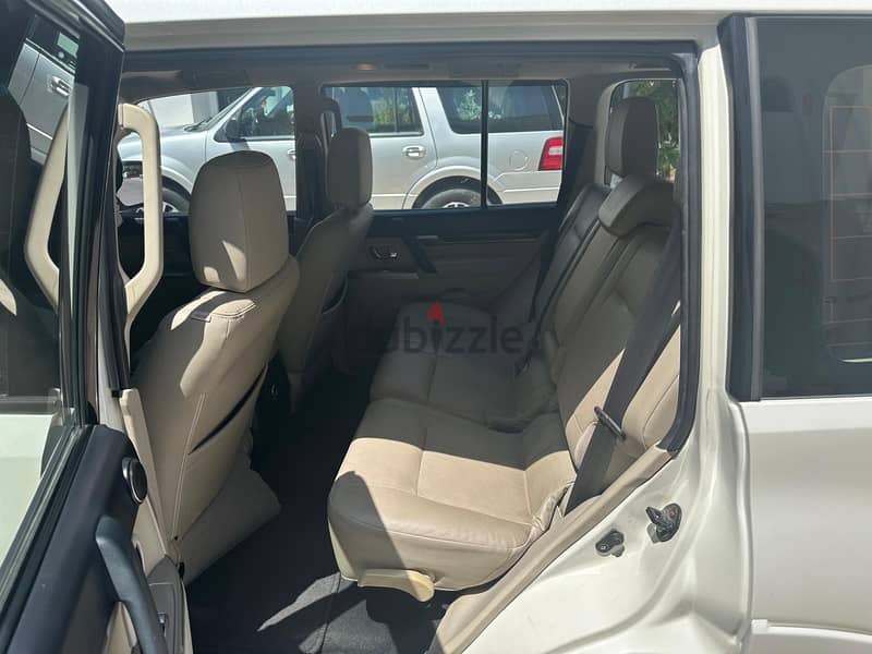 Mitsubishi Pajero 2015 4