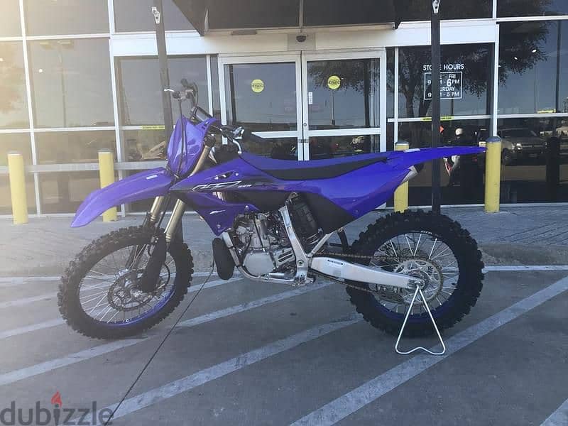 2023 Yamaha YZ 450 available 1