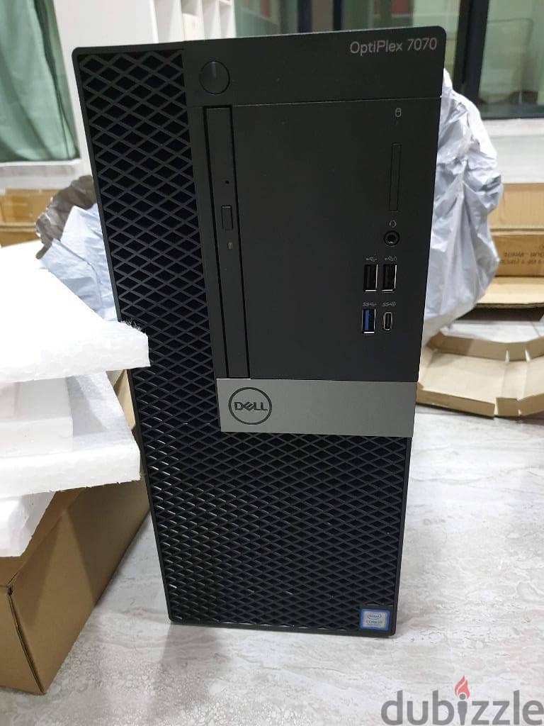 DELL Optiplex 7070-i7-8th Gen-16GB RAM-256GB M. 2 SSD-1TB HDD-23"inch 1