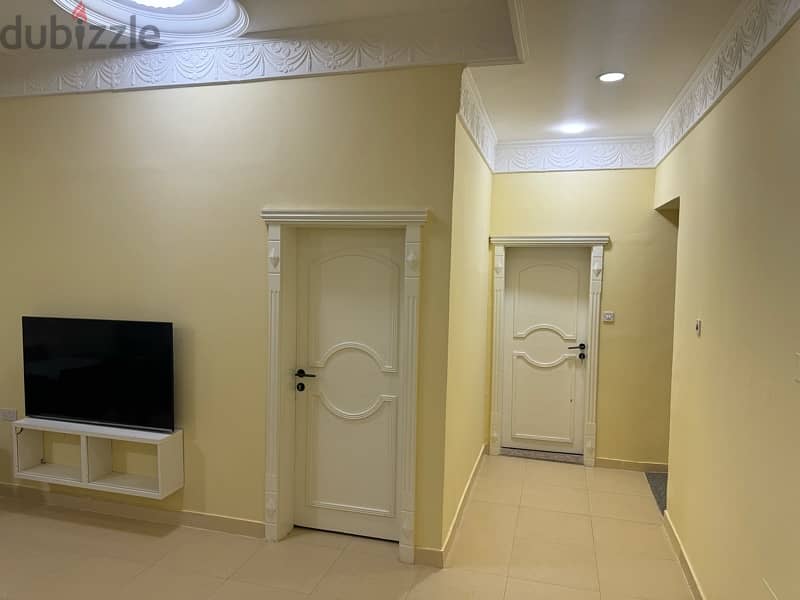 Spacious 2bhk room 0