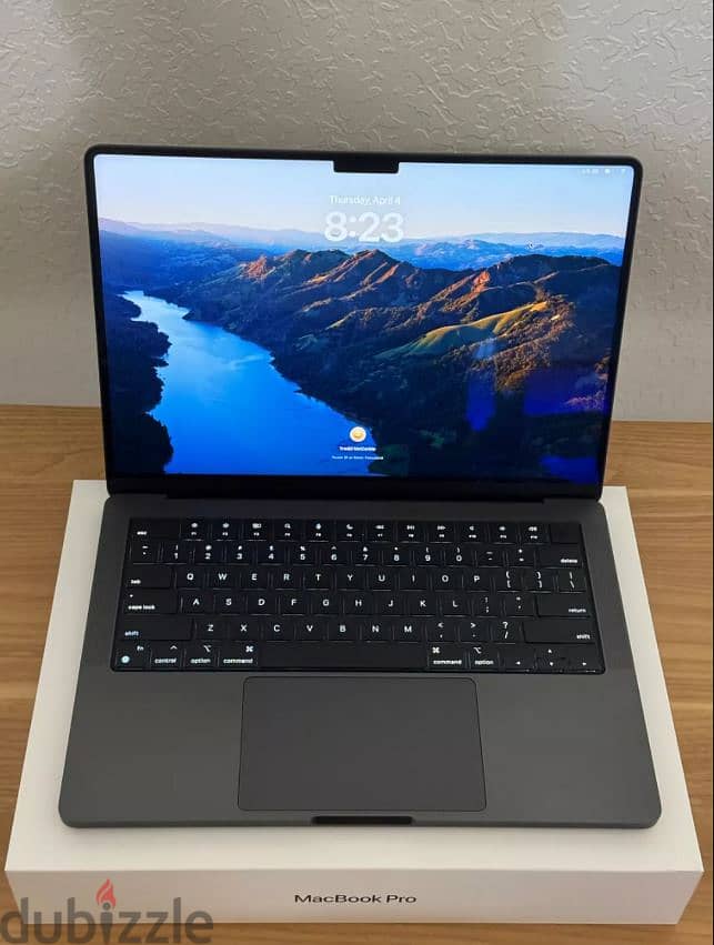 Apple MacBook Pro 14 - M3 Pro 18GB RAM 512GB SSD - Space Black 0