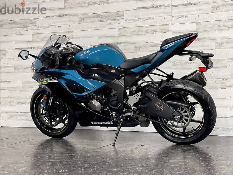 2021 Kawasaki Ninja ZX-6R ( +974 6657 4363) 1