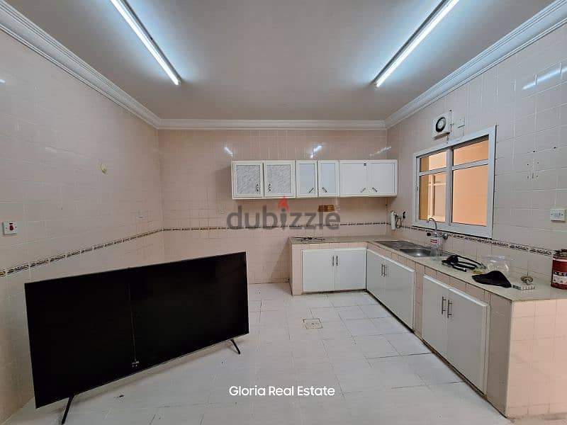 villa gharaffa for rent 3