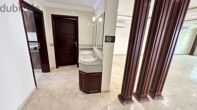 7 Bedroom Villa For Rent - Al Waab 1