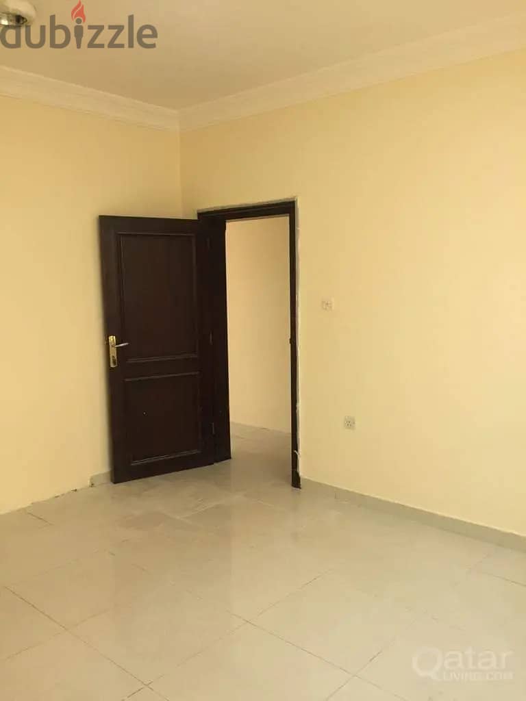 AL MAAMOURA , DOHA : FAMILY VILLA APARTMENT 0