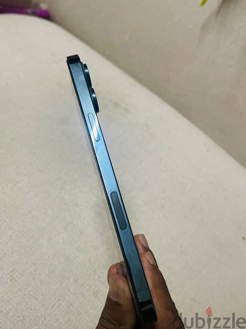 i phone 12 pro max 256 gb blue colour 3