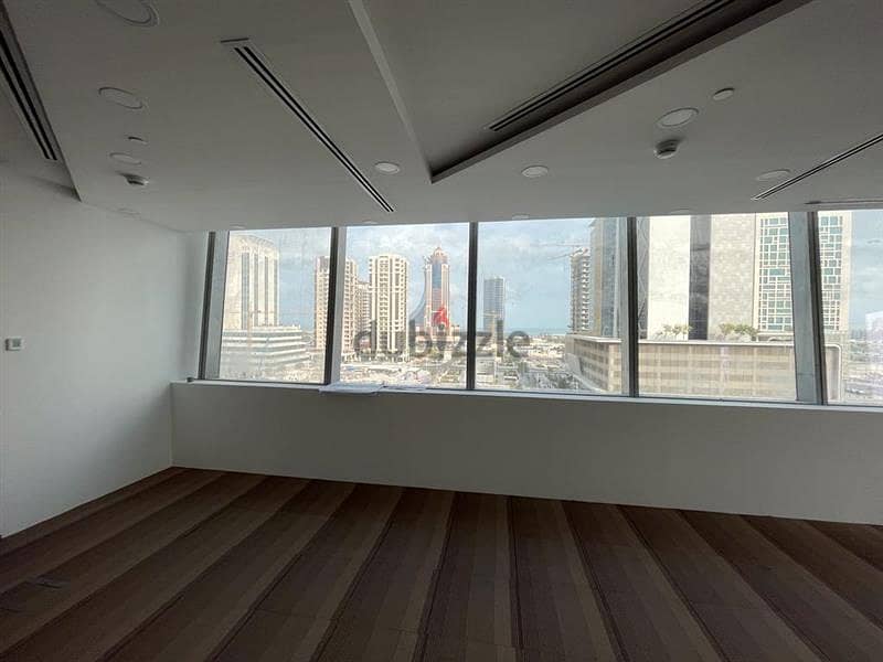 For Sale: Office Space in Lusail Marinaللبيع مكتب في لوسيل 3