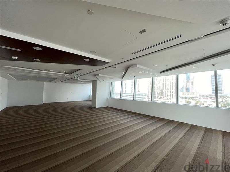 For Sale: Office Space in Lusail Marinaللبيع مكتب في لوسيل 6