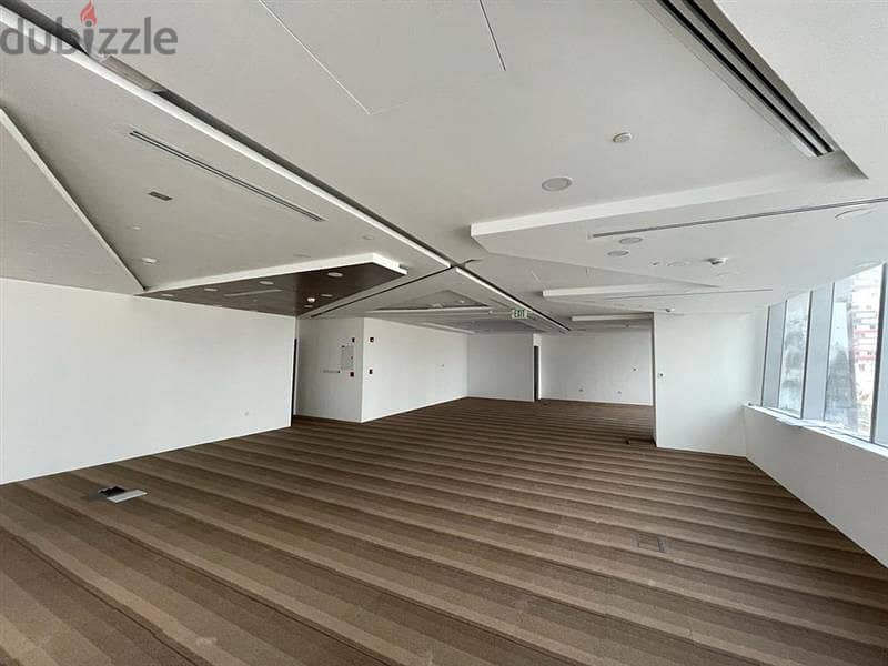 For Sale: Office Space in Lusail Marinaللبيع مكتب في لوسيل 7