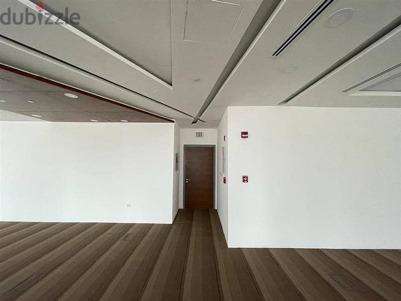 For Sale: Office Space in Lusail Marinaللبيع مكتب في لوسيل 9