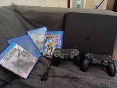 PS4 with 2 consoles and 4 CD for Sale. Working in Good condition