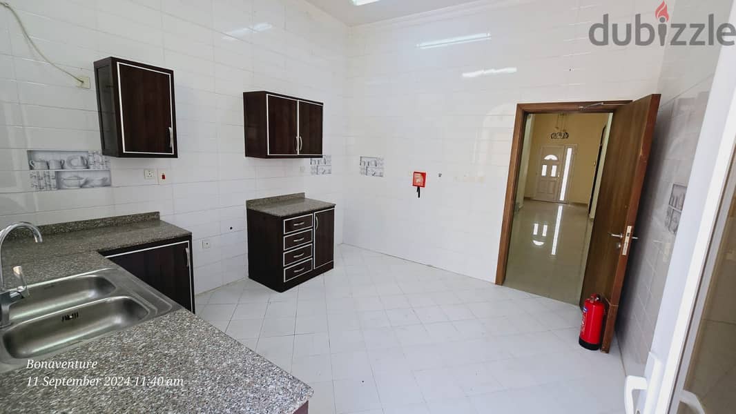 6 BHK - AL KHARTHIYAT , IZGHAWA - Family Villa 14