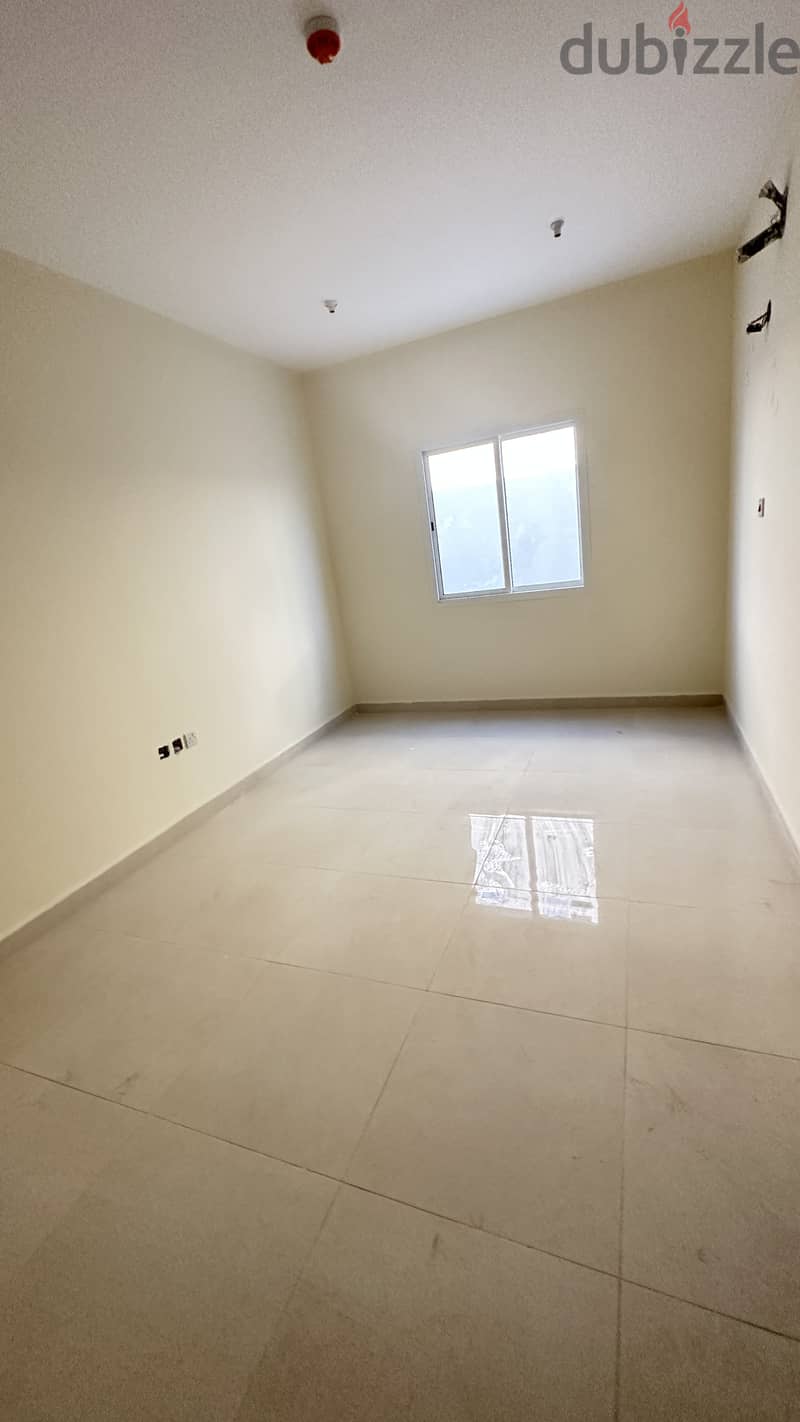 750 Store with Office & 8 Room For Rent - 2 month Free 6