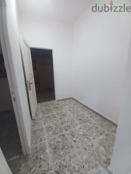 family 1BHK mathar qadeem Lulu QR3200 4