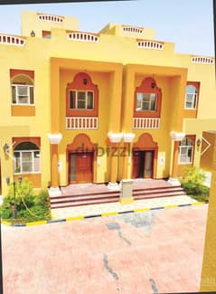 5 bhk unfurnished compound villa at muither 0