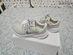 Nike Quest 4 premium DA8723-011 Grey 0