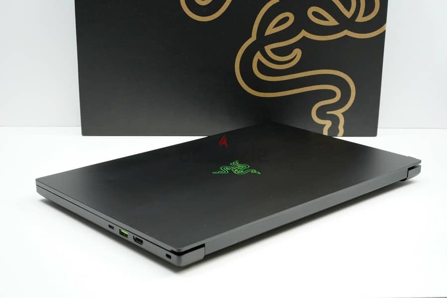 Razer - Blade 14- 14" - QHD - AMD Ryzen 9 - 16GB RAM - 1TB SSD 0