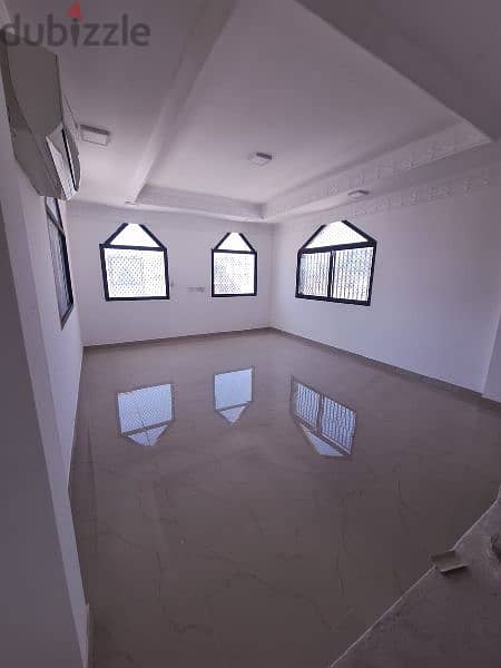 villa available in AL meshaf 3