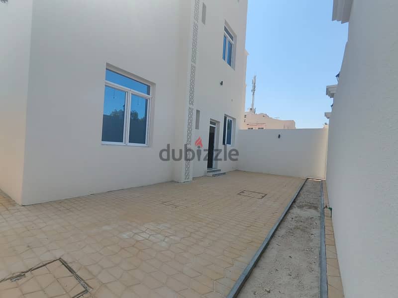 BRAND NEW SEMI FURNISHED (5BR+MAID) VILLAS IN A COMPOUND  IN MARKIYA 17