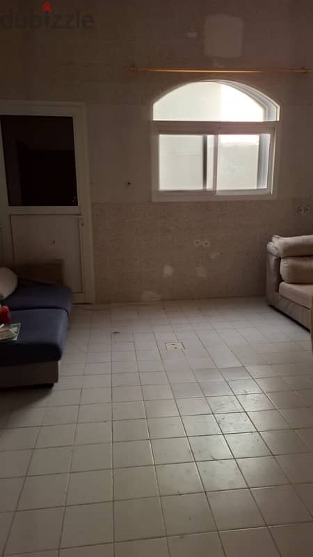 1BHK Room For rent in Al Wukhair behind Al Maha clinic. 3