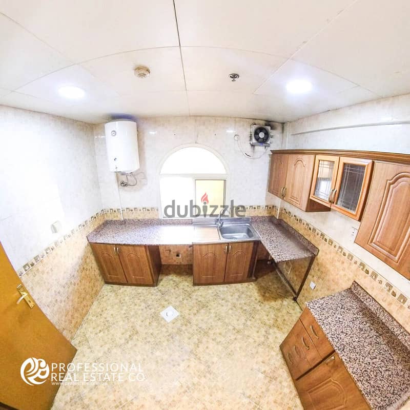 Unfurnished | 2 BHK Apartment in Doha Jadeed | Near New Doha Complex 4