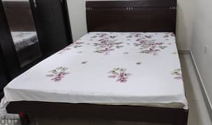 Queen-size cot with mattress 0