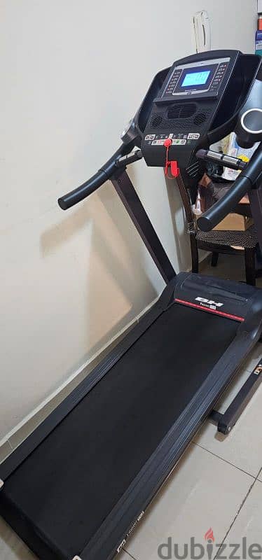 Treadmill in new condition, BH pioneer R3  series, 2