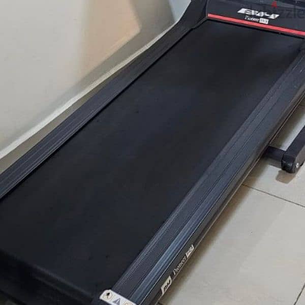 Treadmill in new condition, BH pioneer R3  series, 6