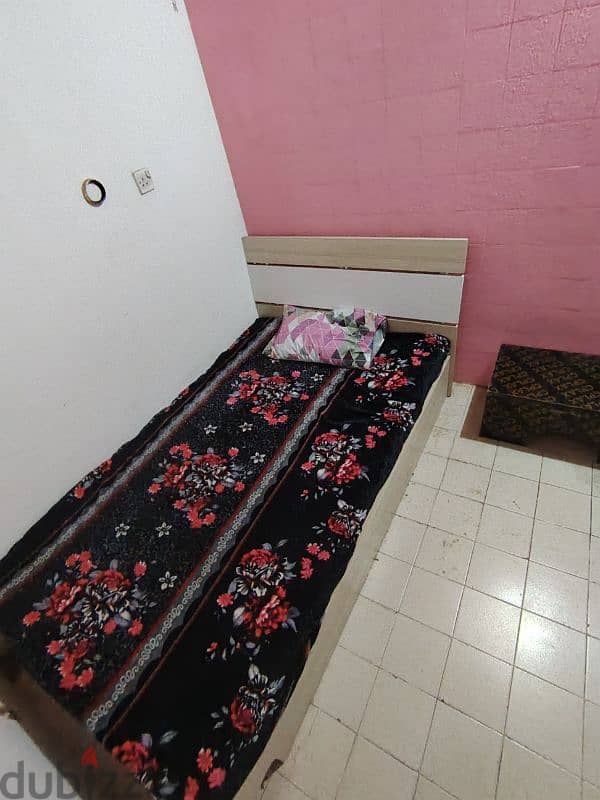 partion room alwakrah near retail mart regency Best price 4