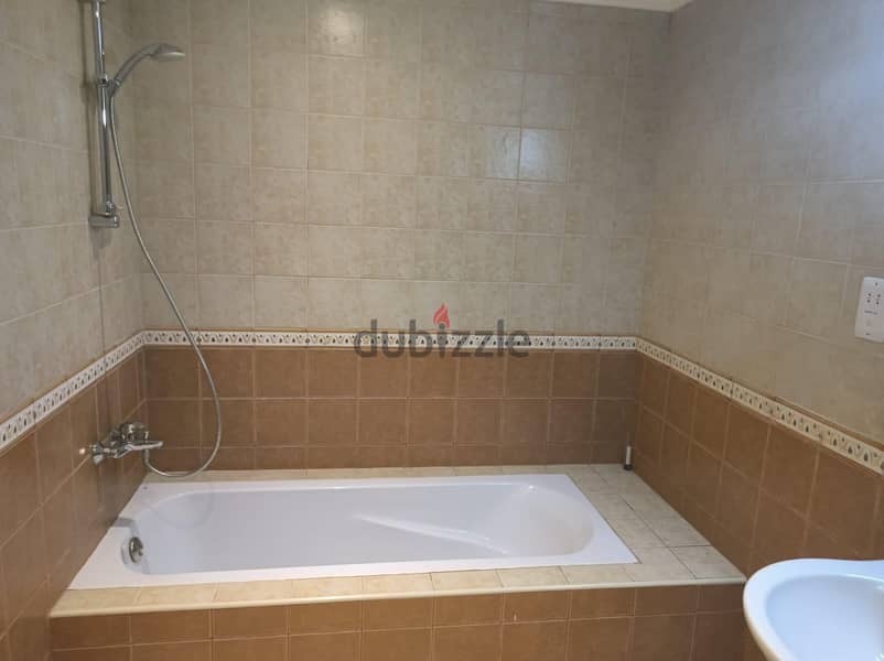 FF 1 Bedroom in Porto Arabia | Bills included 12