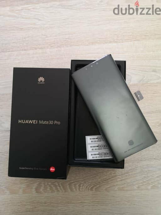 H u a w e i M a t e 3 0 Pro (5G) 8 GB / 128 GB 0