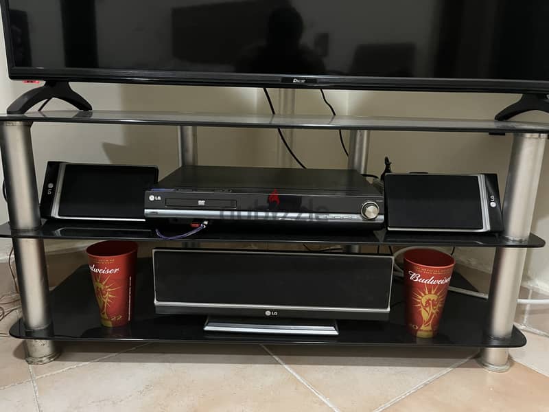 Oscar Tv 50" with box & LG Home Theatre 5.1 1