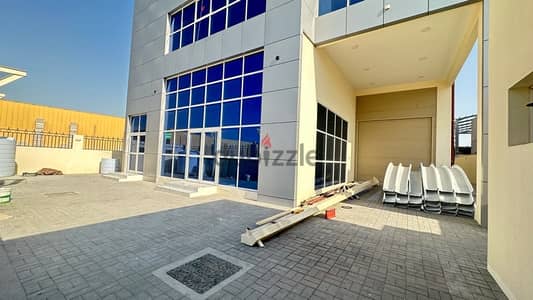 700 Store with Office & 6 Room For Rent