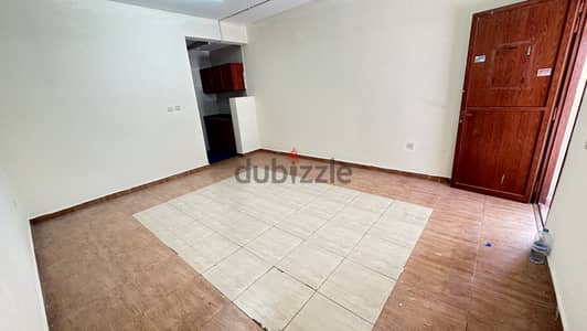 48 Studie Room For Rent - Room size 5x4