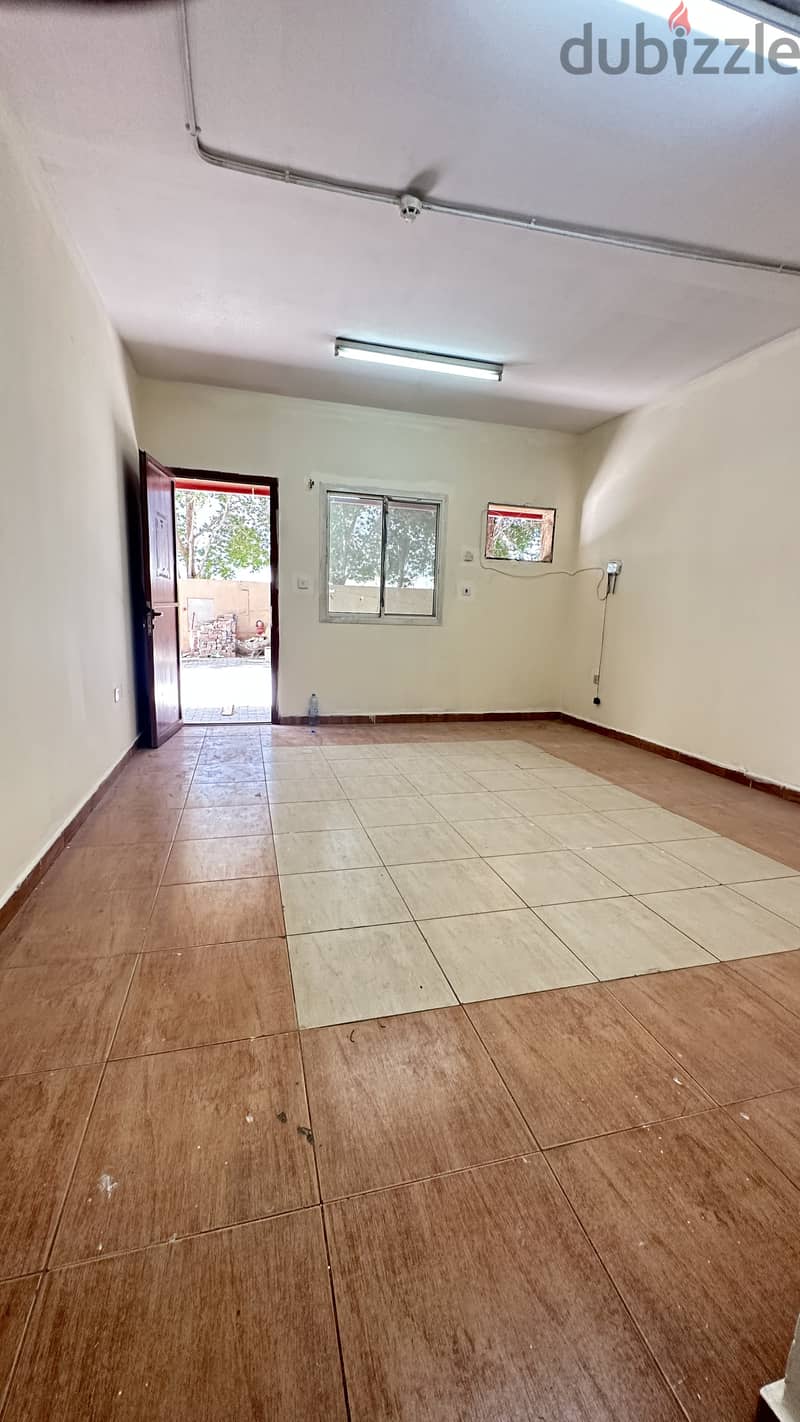 48 Studio Room For Rent - Room size 5x4 1