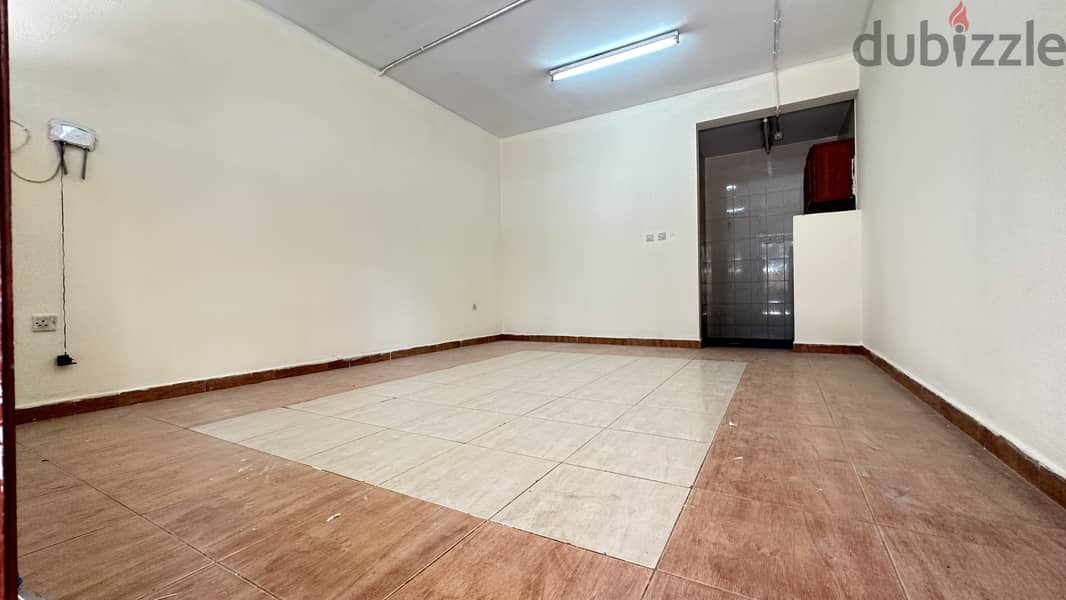 48 Studio Room For Rent - Room size 5x4 4