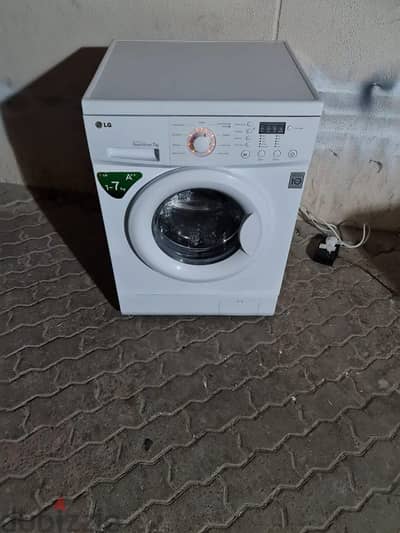 lg 7. kg Washing machine for sale good quality call me. 70697610