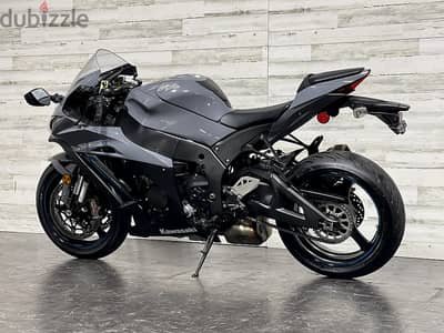 2019 kawasaki ninja ZX-10R   (+97466574363)